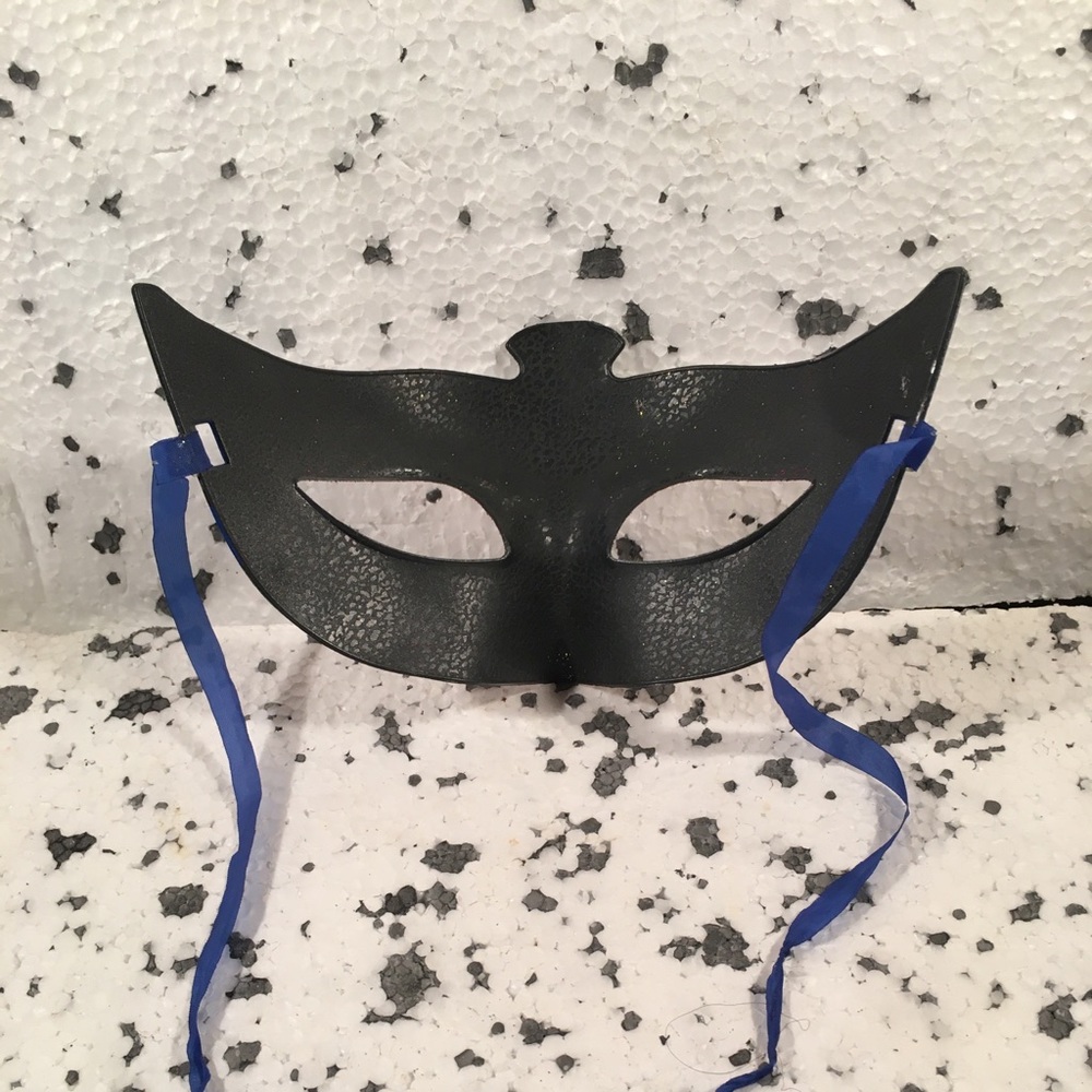 GOLD CUSTOM MASK - Picture 2 of 2